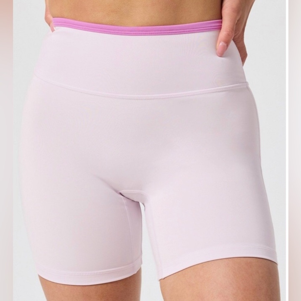 Fabletics Anywhere Motion365+ HW Tipped Short6” Size XXS